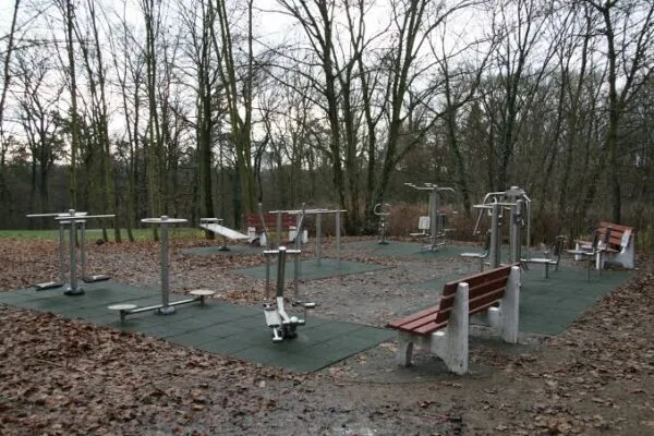 Revitalizace outdoorové posilovny parku Ladronka