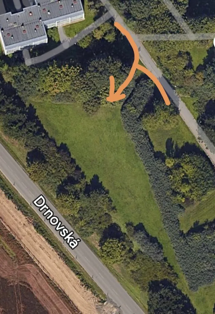 Psí agility hřiště Dědina – U Valu, na valu