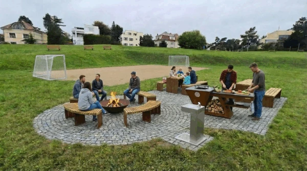 Komunitní místo na louce Na Špitálce