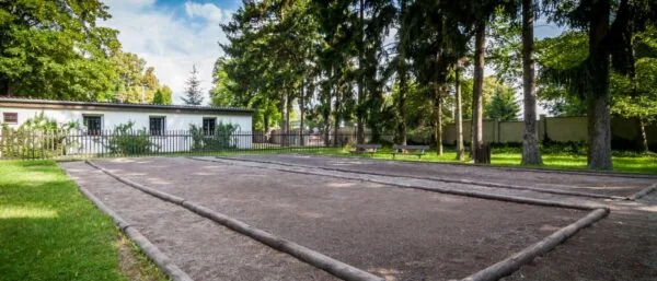 DRÁHA NA PETANQUE NA BABĚ