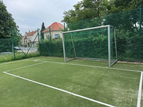 Revitalizace fotbalového hřiště k Červenému vrchu